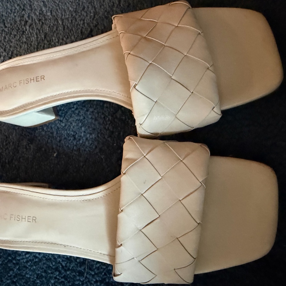Marc Fisher Women's Beige Woven Slide Kitten Heels - Picture 4 of 4